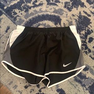 nike black and white shorts